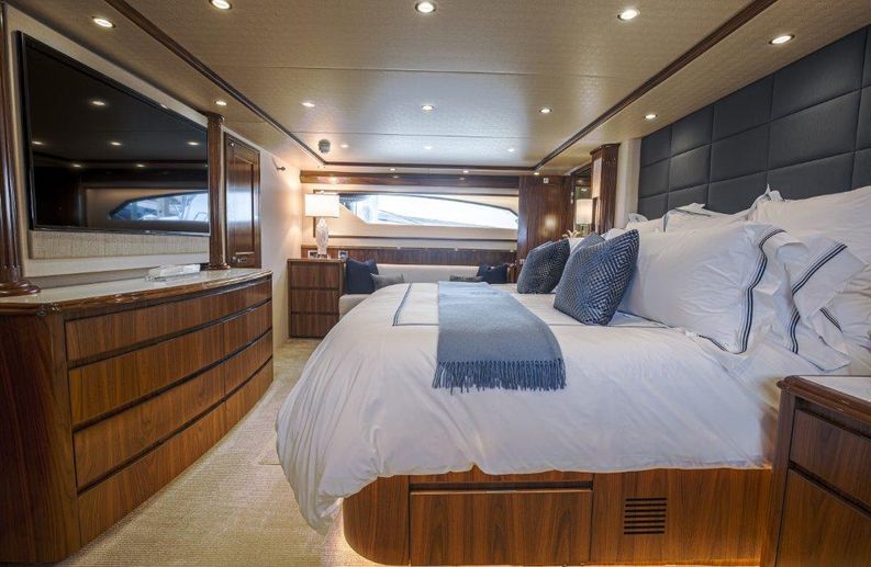 Speculator Yacht Photos Pics Viking 92 Speculator-Master Stateroom